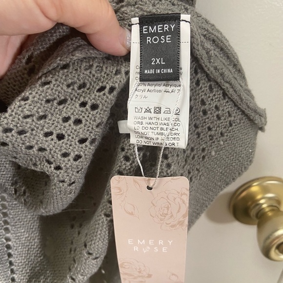 Emery Rose, gray sweater cardigan women’s size large - Picture 8 of 8